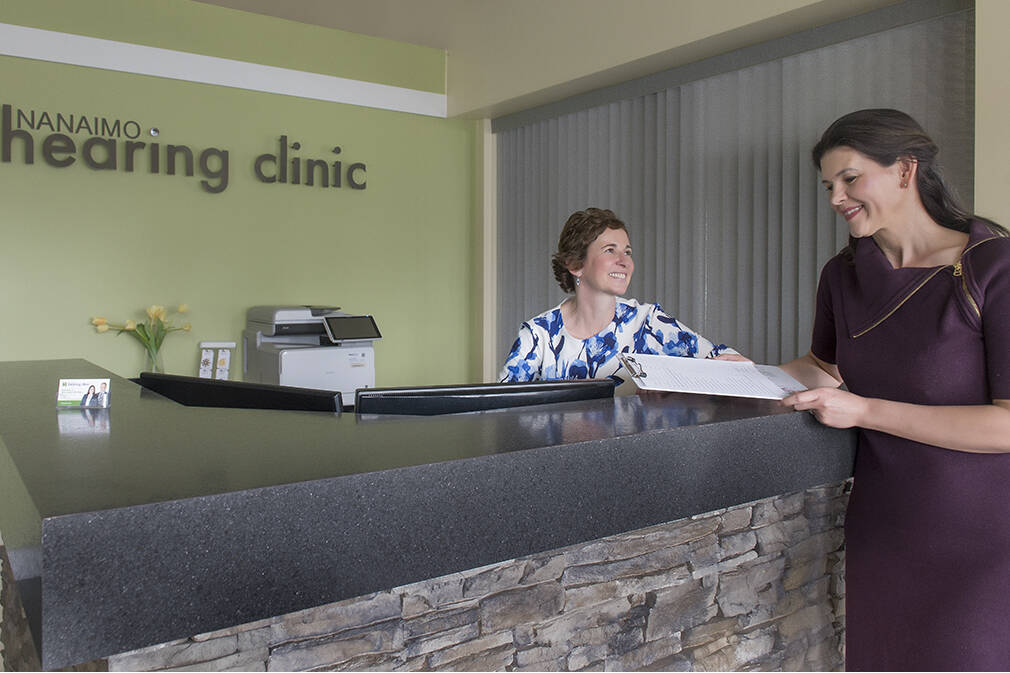 Nanaimo Hearing Clinic offers free hearing tests at their welcoming clinic. © 2022 HA Photography